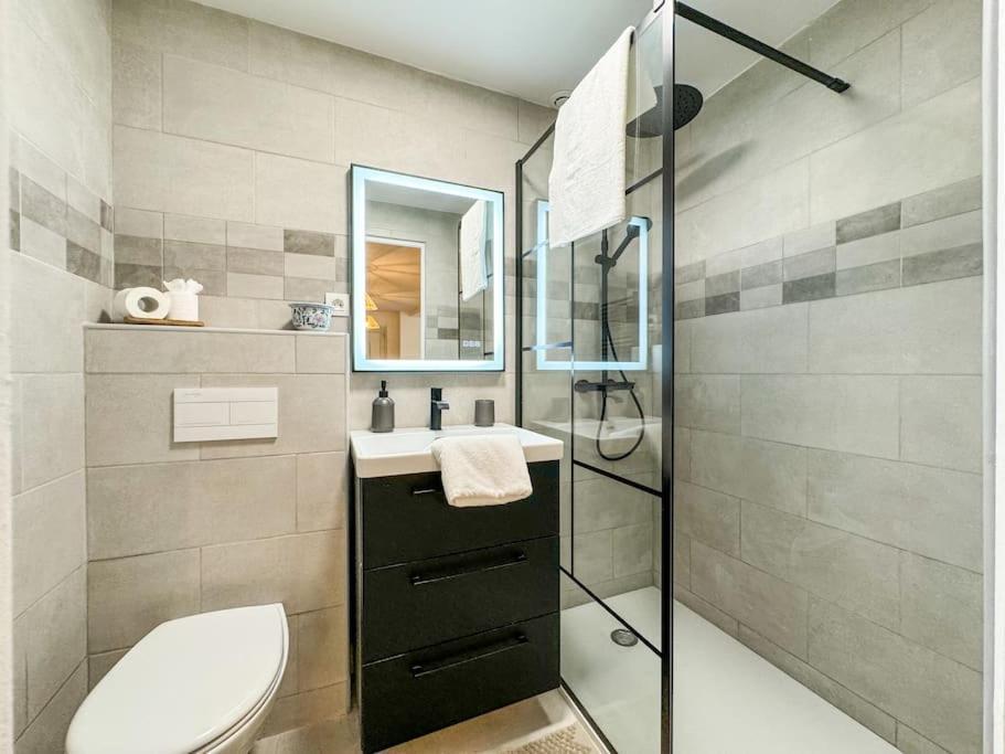 Apartamento Elegance Au Coeur De Tarbes Exterior foto